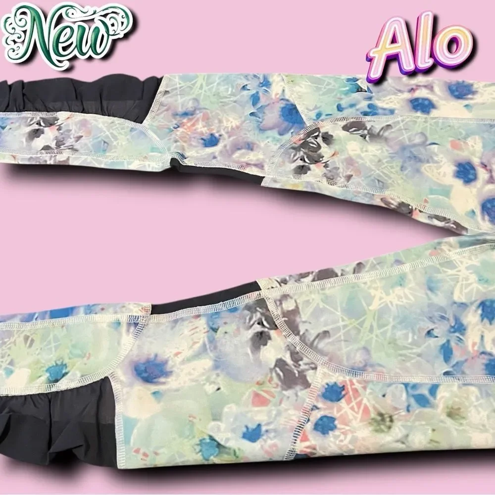 NWT ALO Yoga Runway Pant - XS - Floral Camo/Blue Mesh